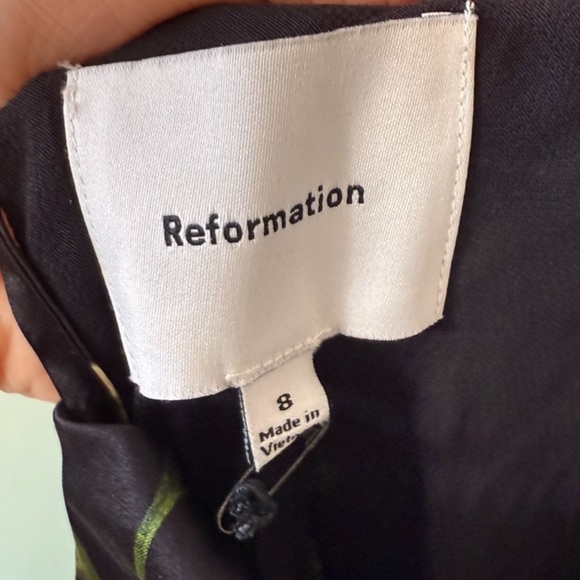 🆕 REFORMATION Anaiis Silk Maxi Dress in Mood For Love Sz 8 - Picture 5 of 7